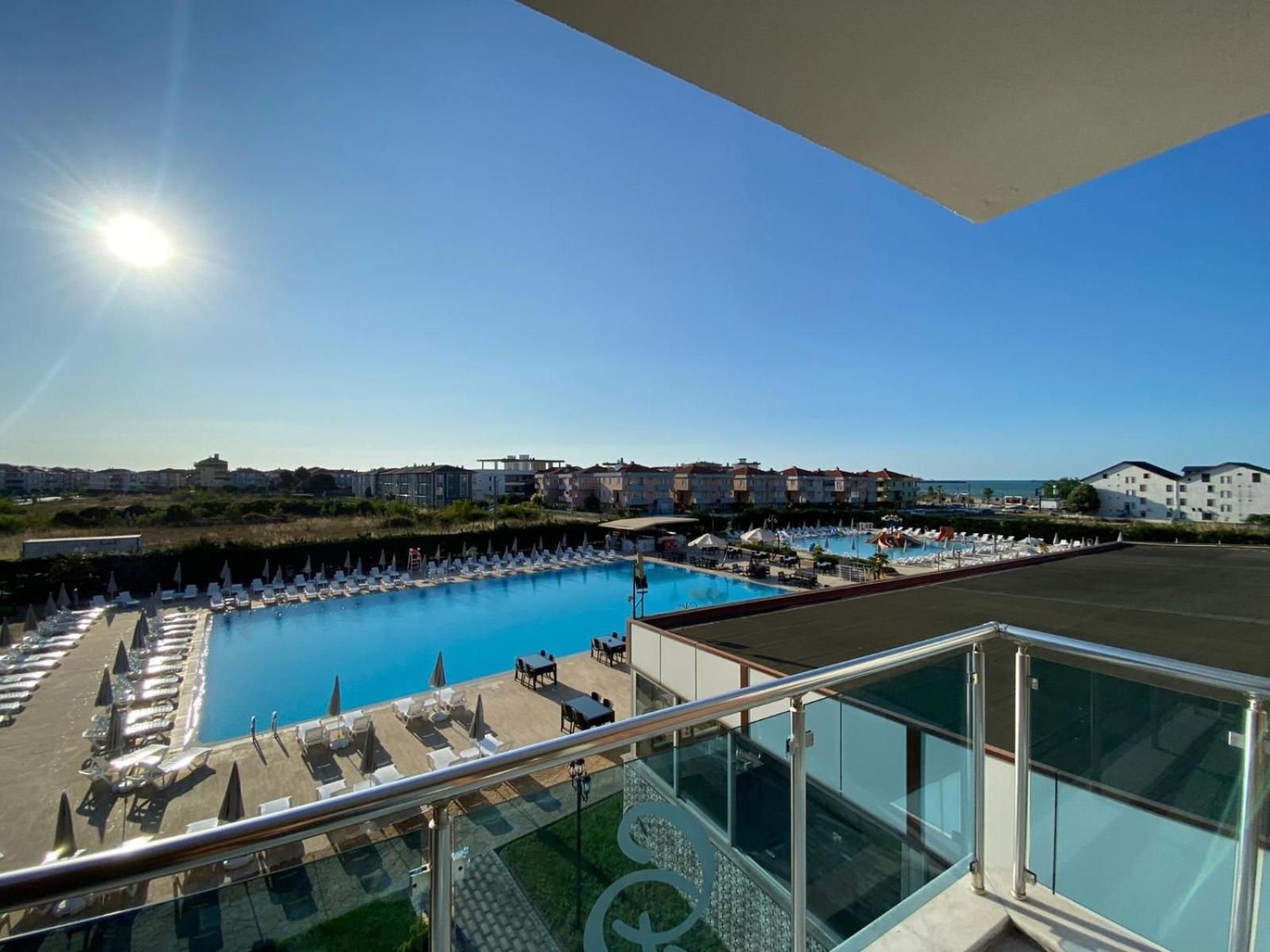 Carpediem Diamond Hotel Карасу Экстерьер фото
